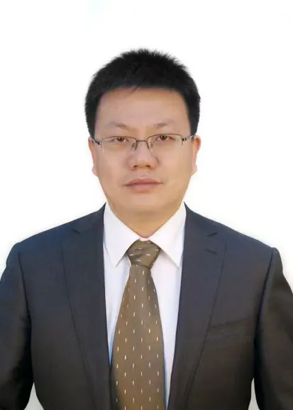 刘伟.jpg